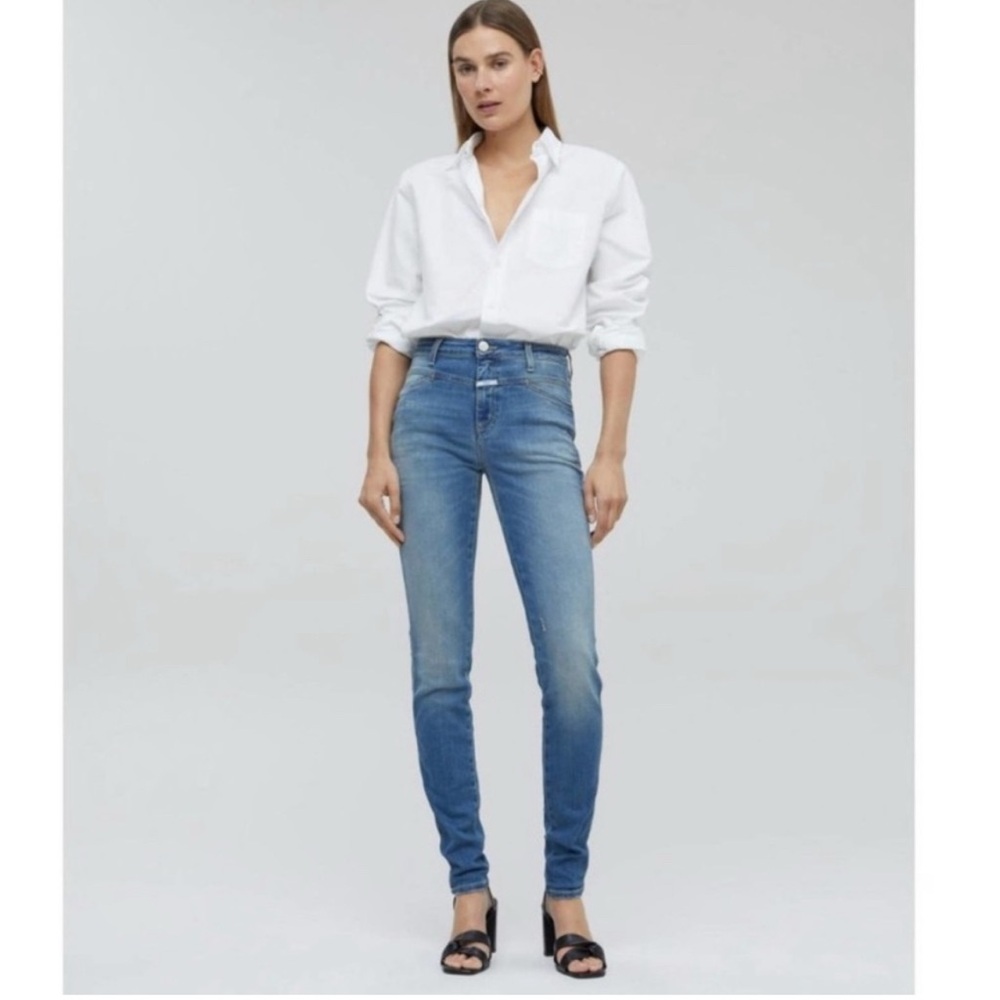 Closed Denim Women's Skinny Pusher Blue Jeans.